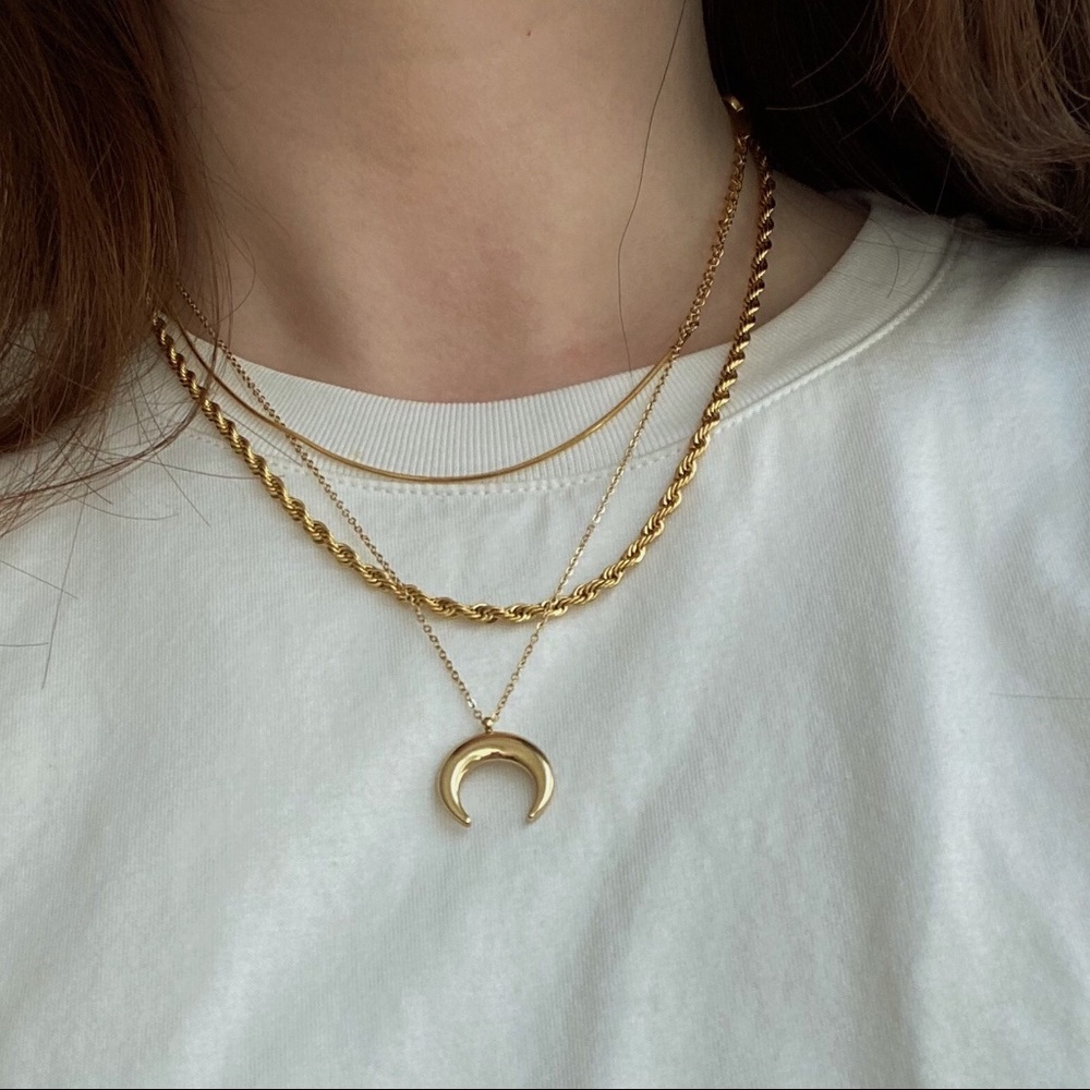 Minimalist Gold Plated Twisted Rope Necklace - Picture 8 of 12